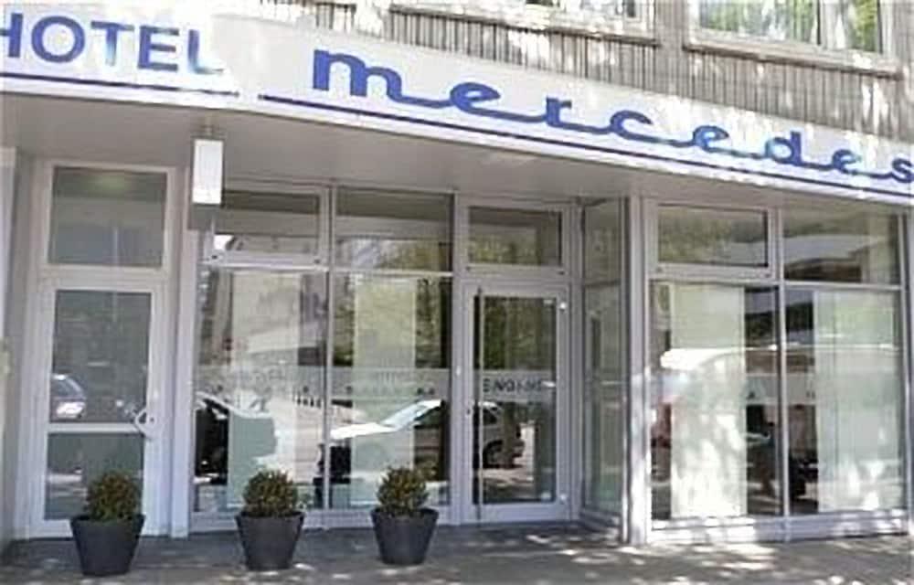 Hotel Mercedes/Centrum Hamburgo Exterior foto